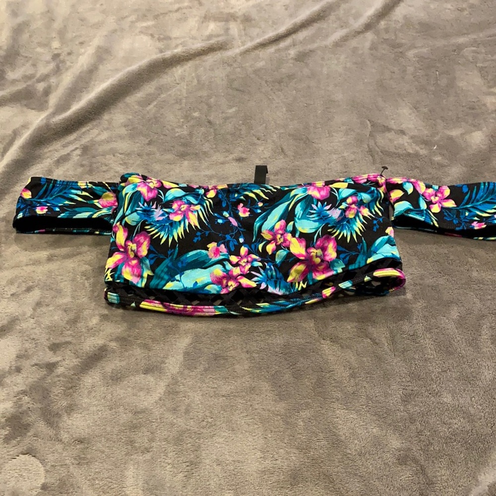 Victoria’s Secret bikini top